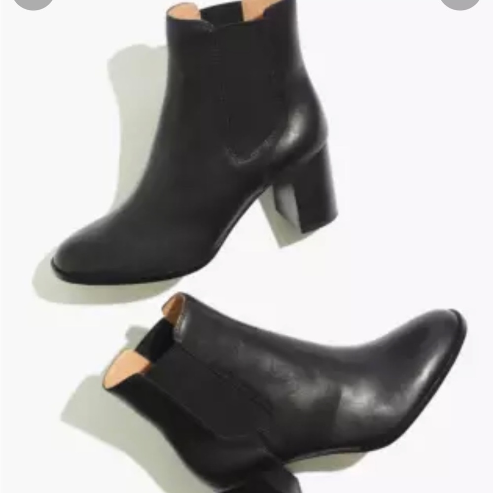 ISO Madewell Laura Chelsea boot